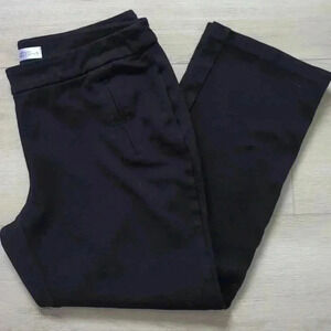 NORTHERN RELECTIONS | Women's Black Stretchy Pull on Capri Pant